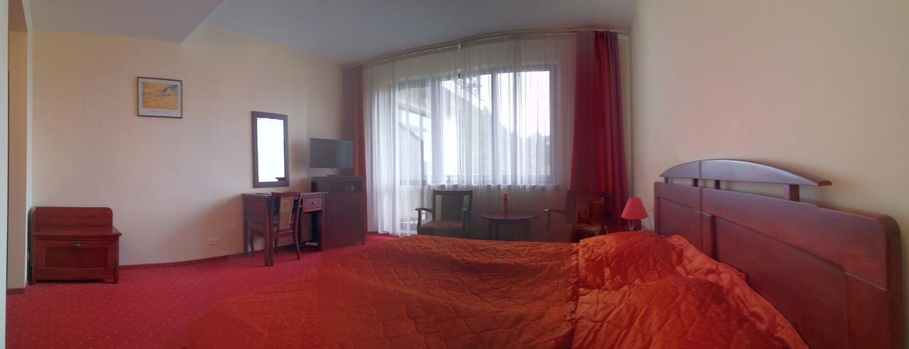 Hotel Floris Cheia  Εξωτερικό φωτογραφία
