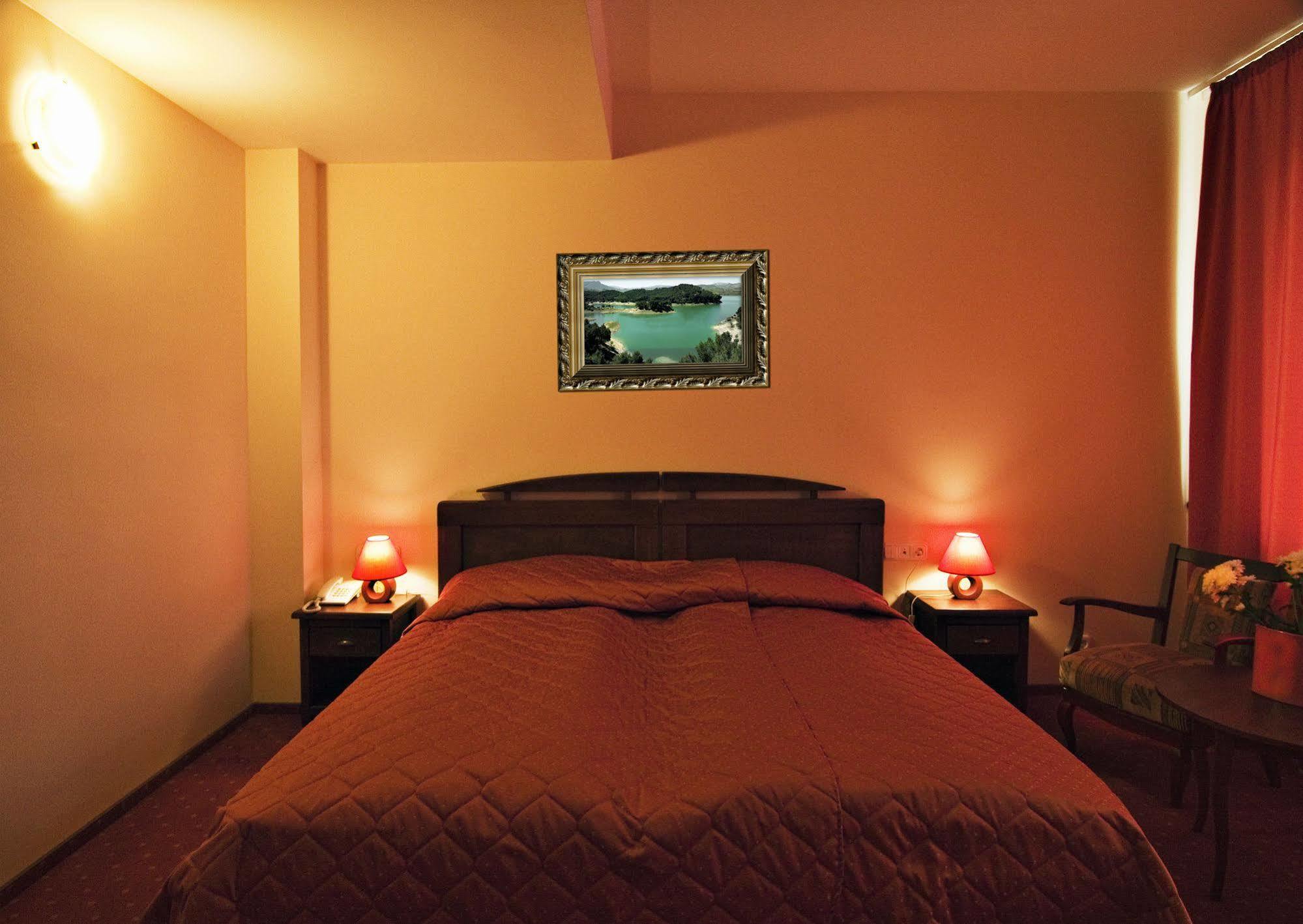Hotel Floris Cheia  Εξωτερικό φωτογραφία