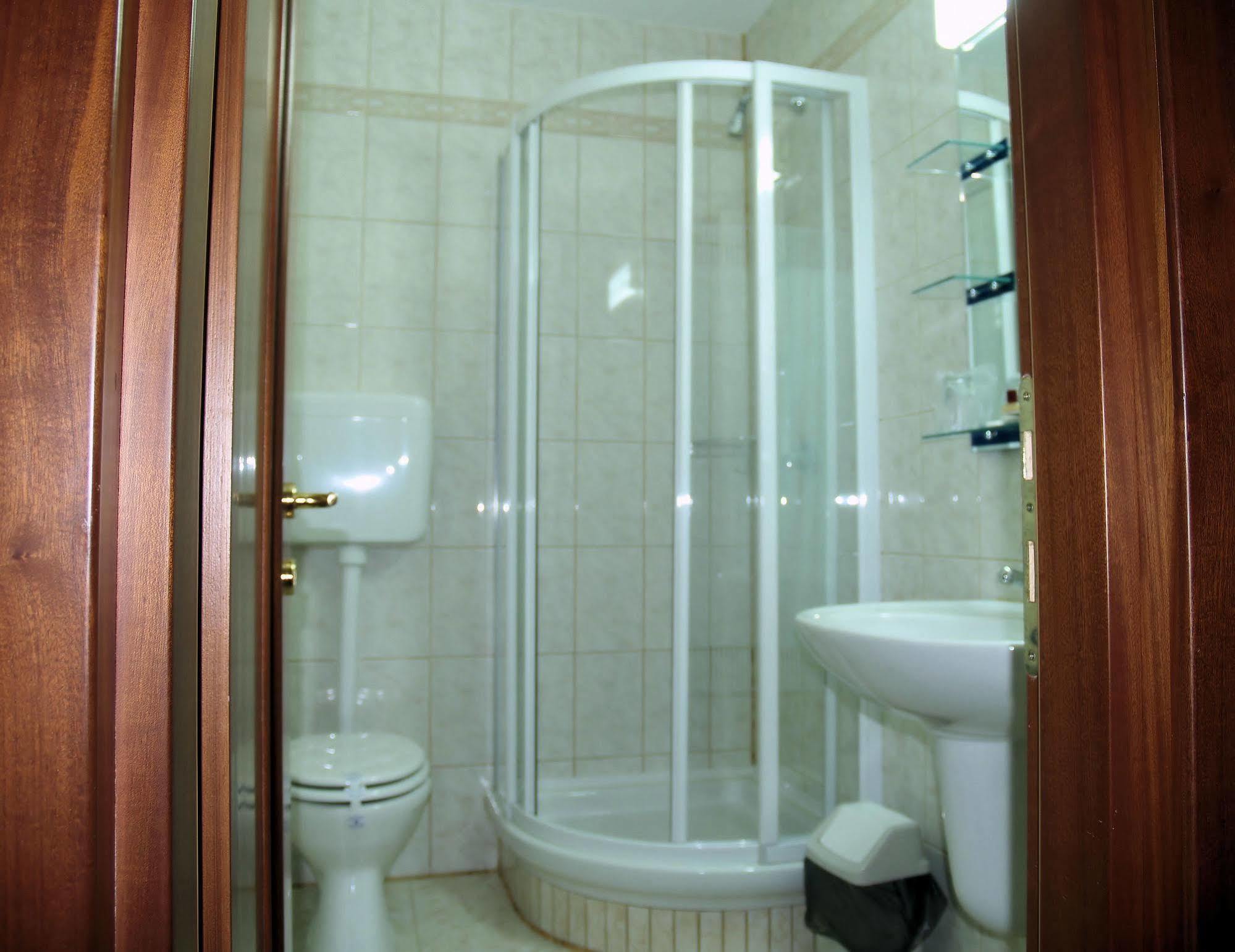 Hotel Floris Cheia  Εξωτερικό φωτογραφία