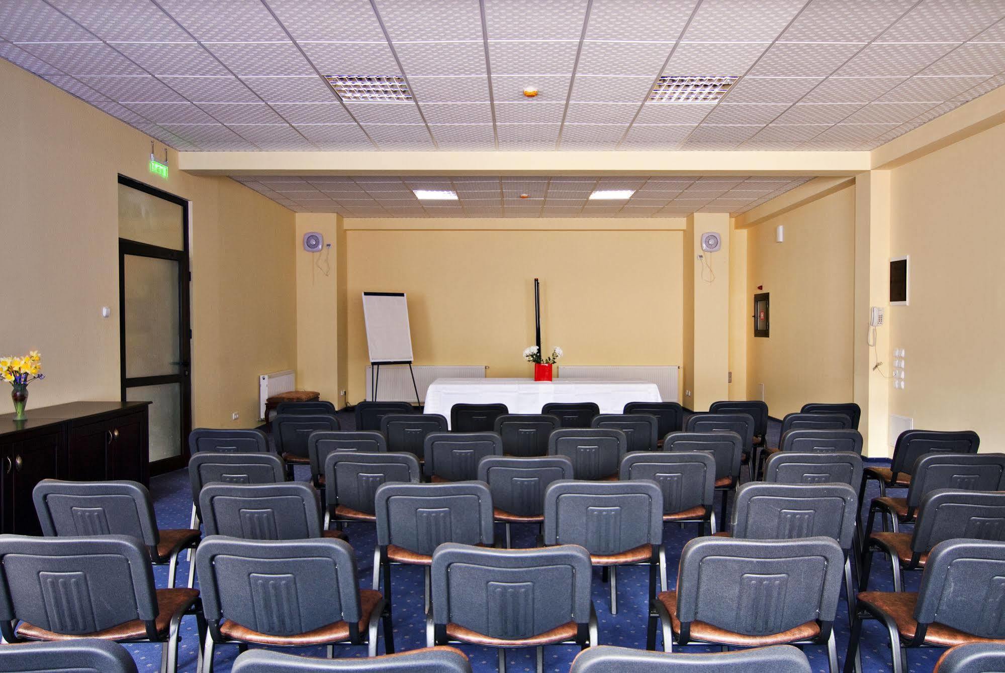 Hotel Floris Cheia  Εξωτερικό φωτογραφία